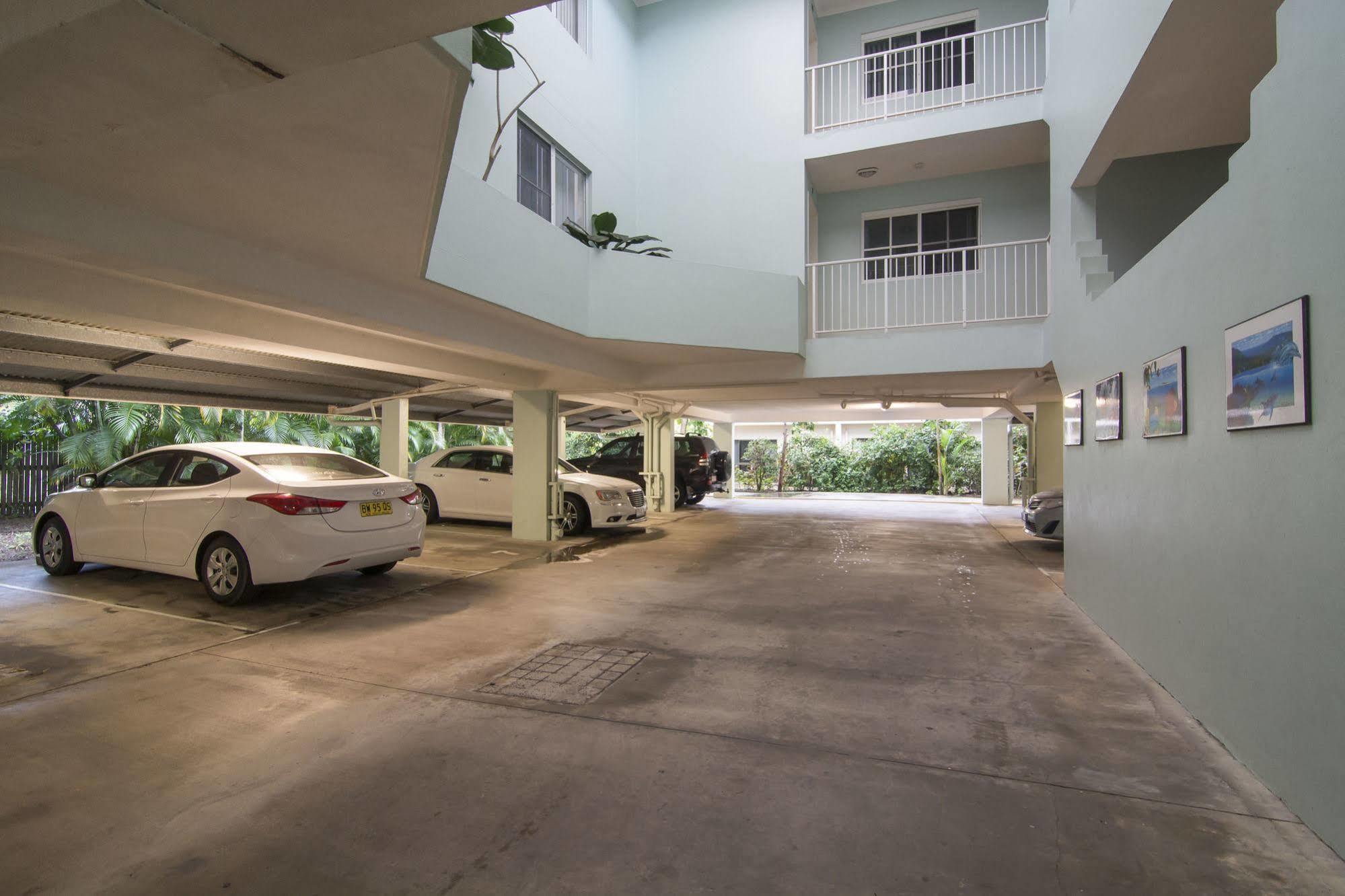 Outrigger Apartments Port Douglas Extérieur photo