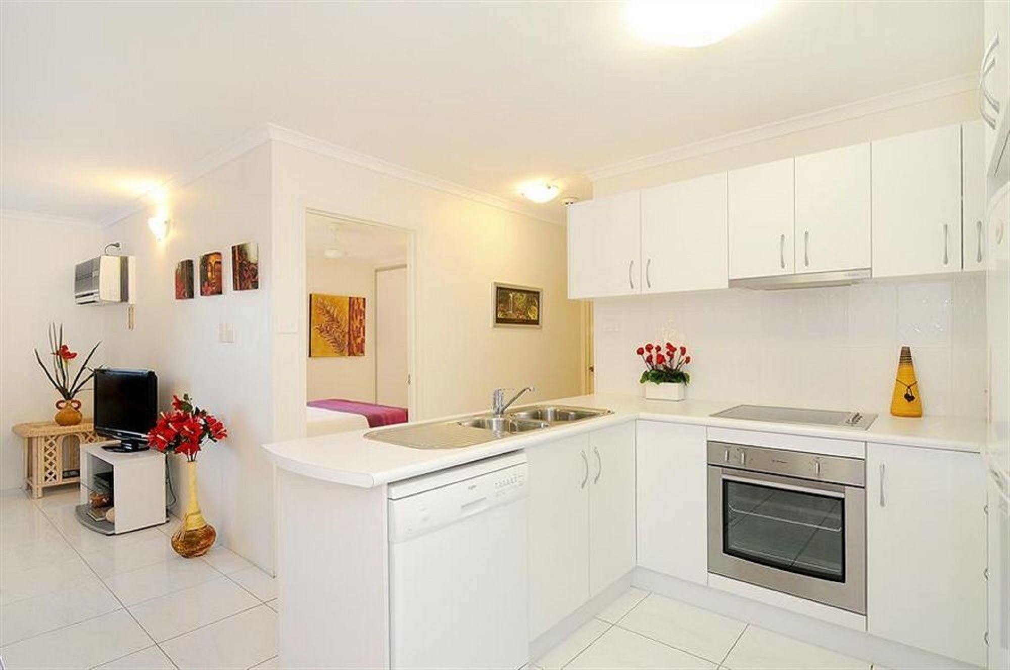 Outrigger Apartments Port Douglas Extérieur photo