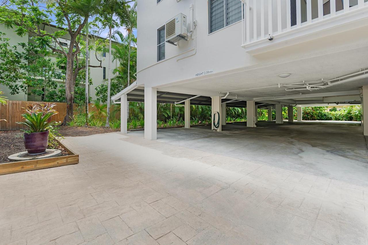 Outrigger Apartments Port Douglas Extérieur photo
