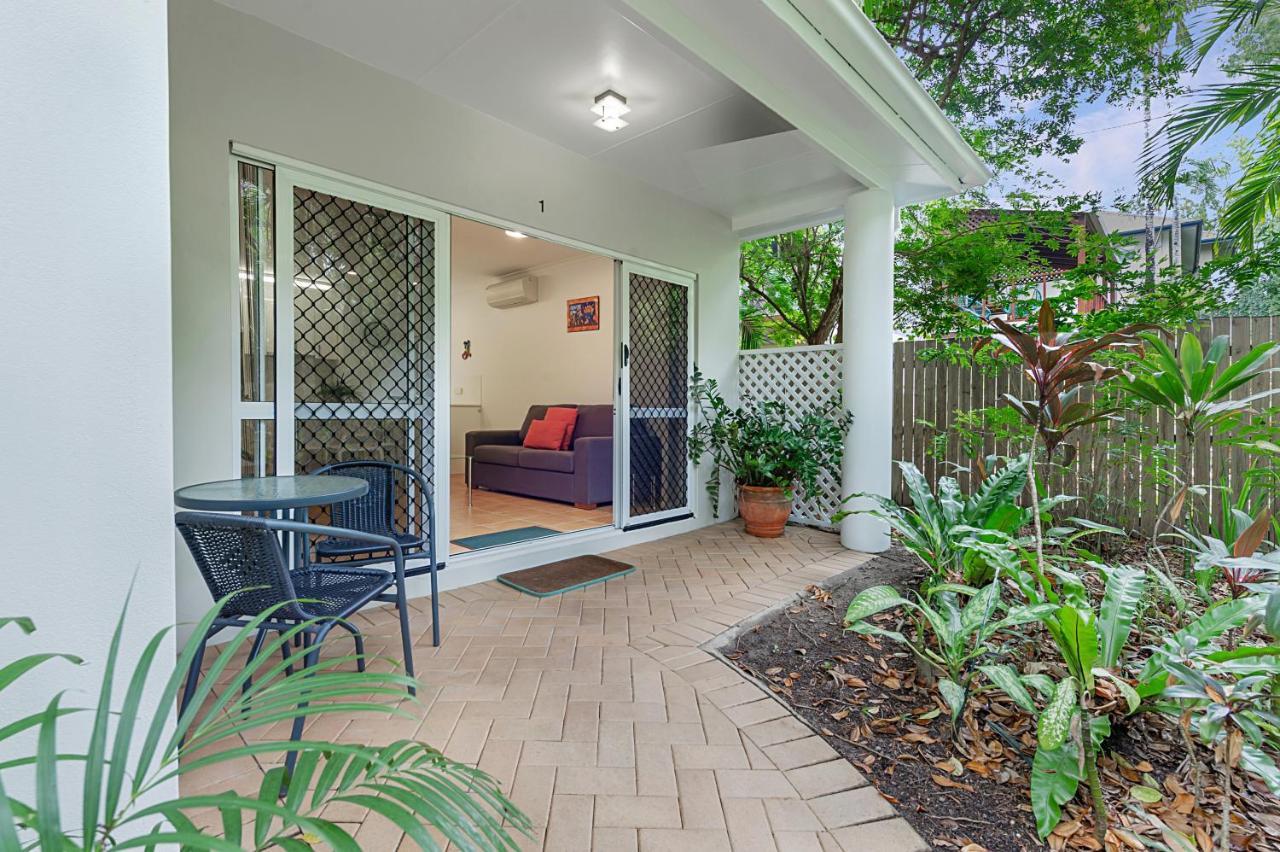 Outrigger Apartments Port Douglas Extérieur photo