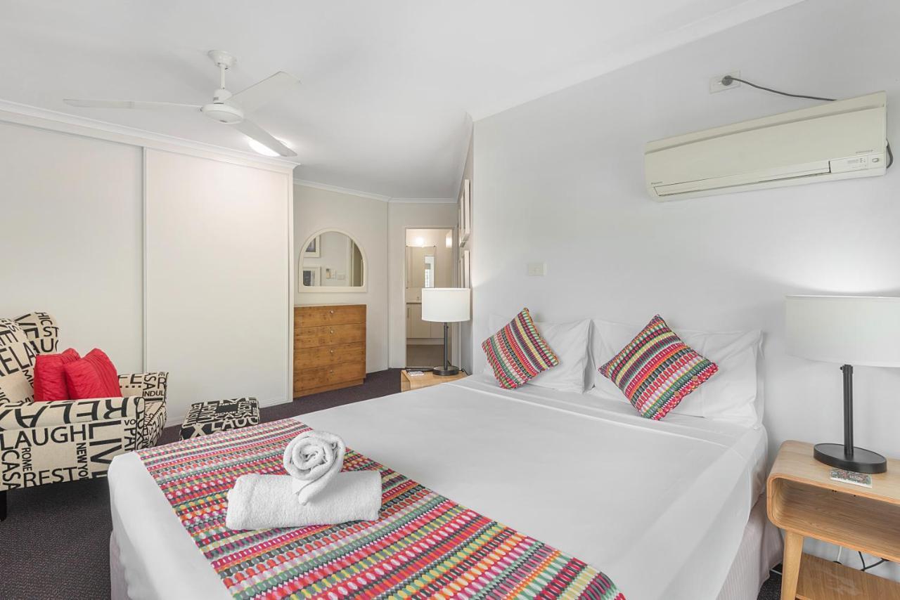 Outrigger Apartments Port Douglas Extérieur photo